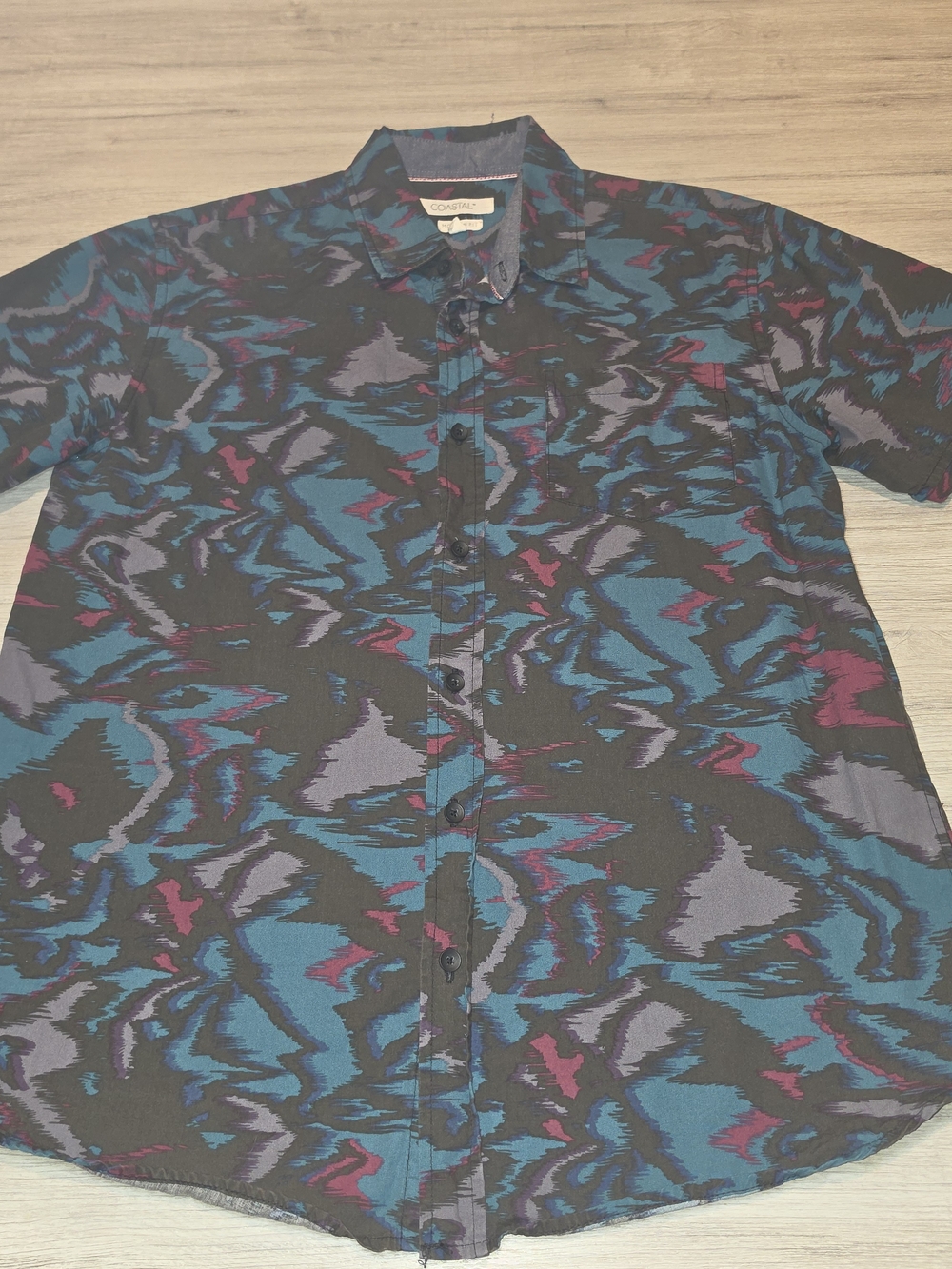 Coastal Modern Fit Short Sleeve Button Up Collared Shirt Men's Size Medium A2
